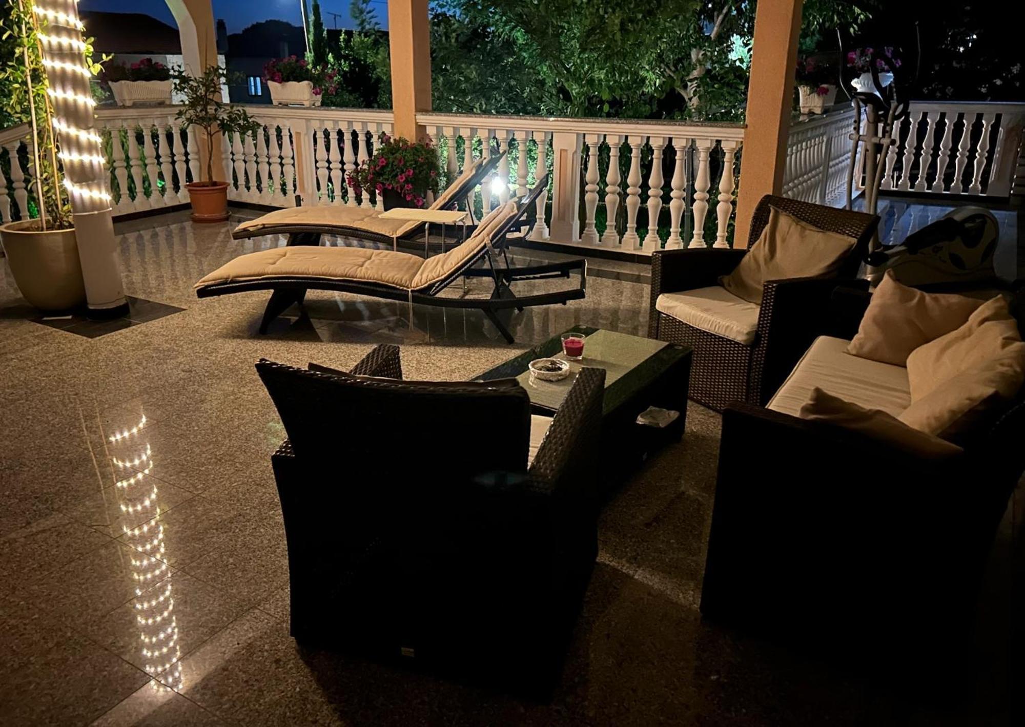 Holiday Home Villa Romantica Sveti Filip i Jakov Extérieur photo