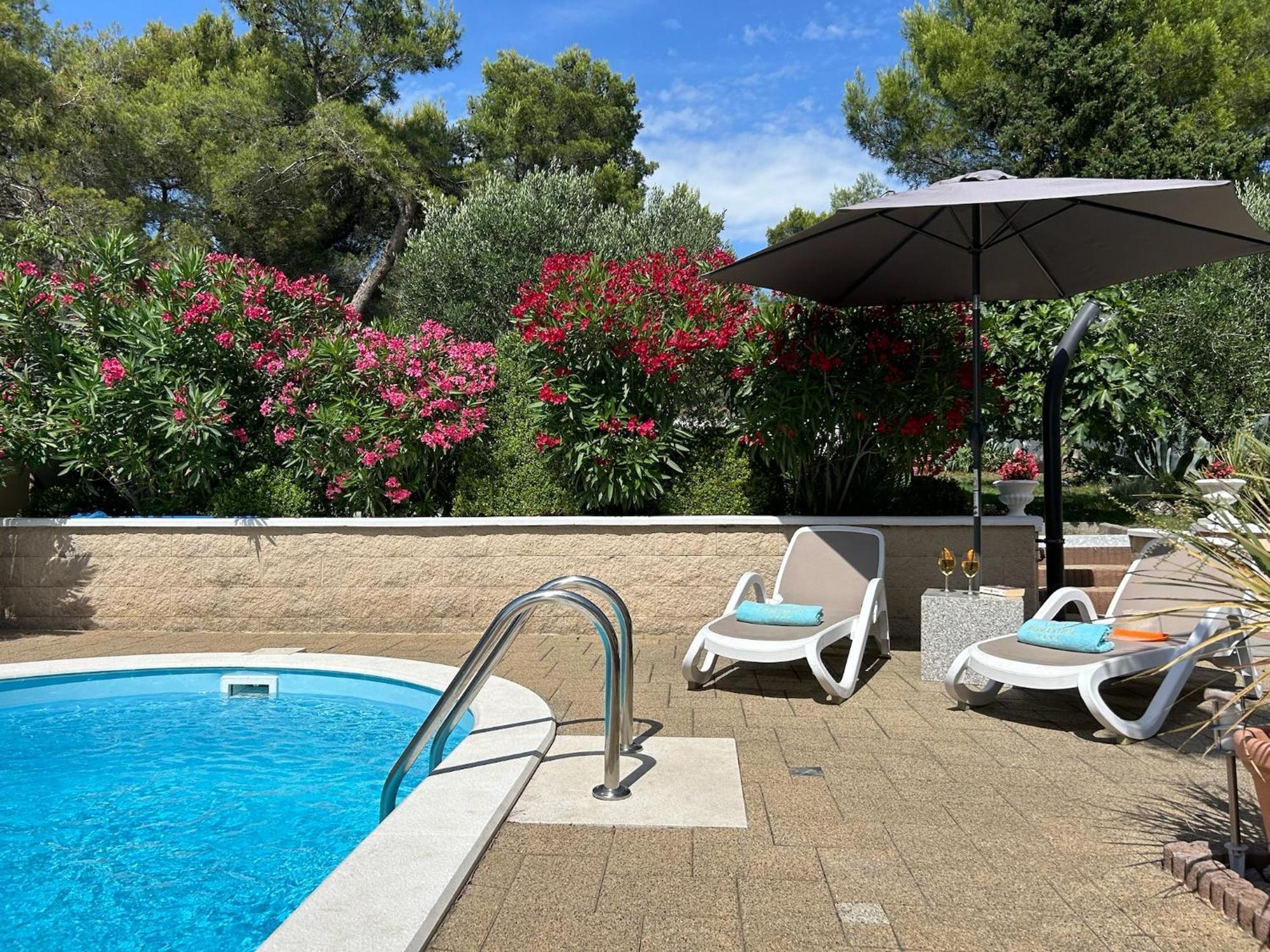 Holiday Home Villa Romantica Sveti Filip i Jakov Extérieur photo