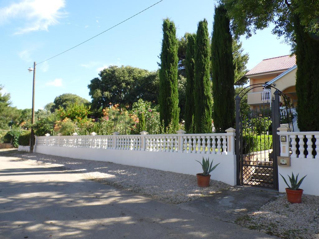 Holiday Home Villa Romantica Sveti Filip i Jakov Extérieur photo
